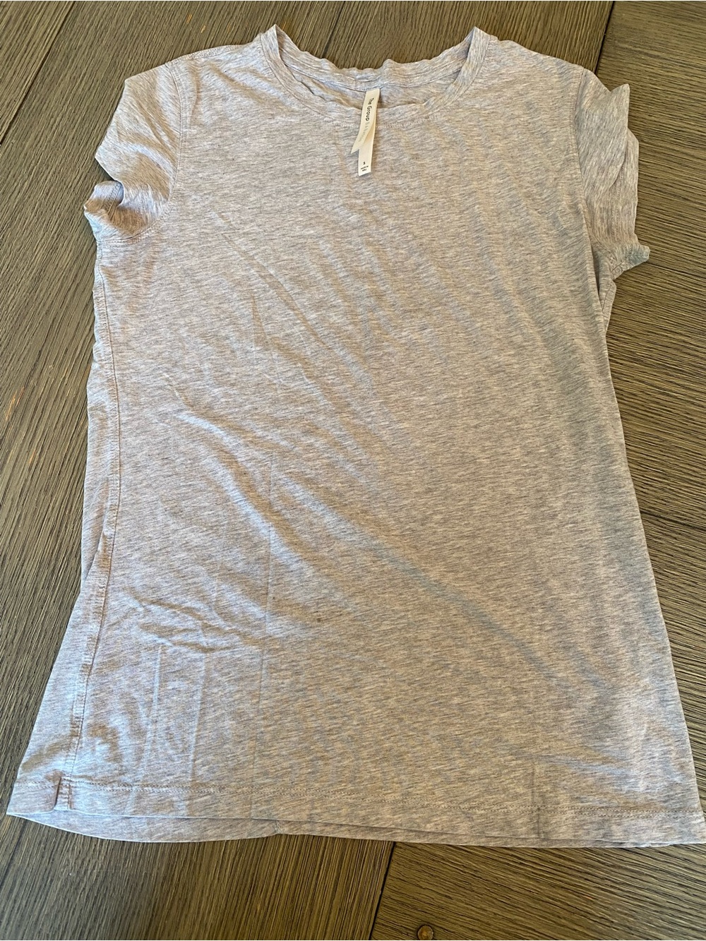 Babaton Lightweight Crew Tee in Light Heather Gray